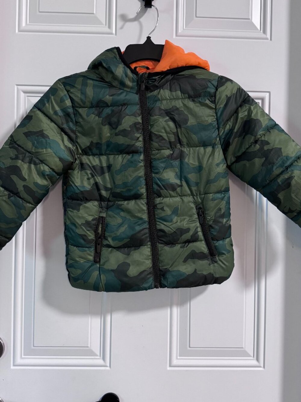 Primark boy's size 6-7 puffer green camoulfage print